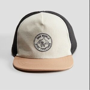 H&M Appliqued Cap - White/One World like new